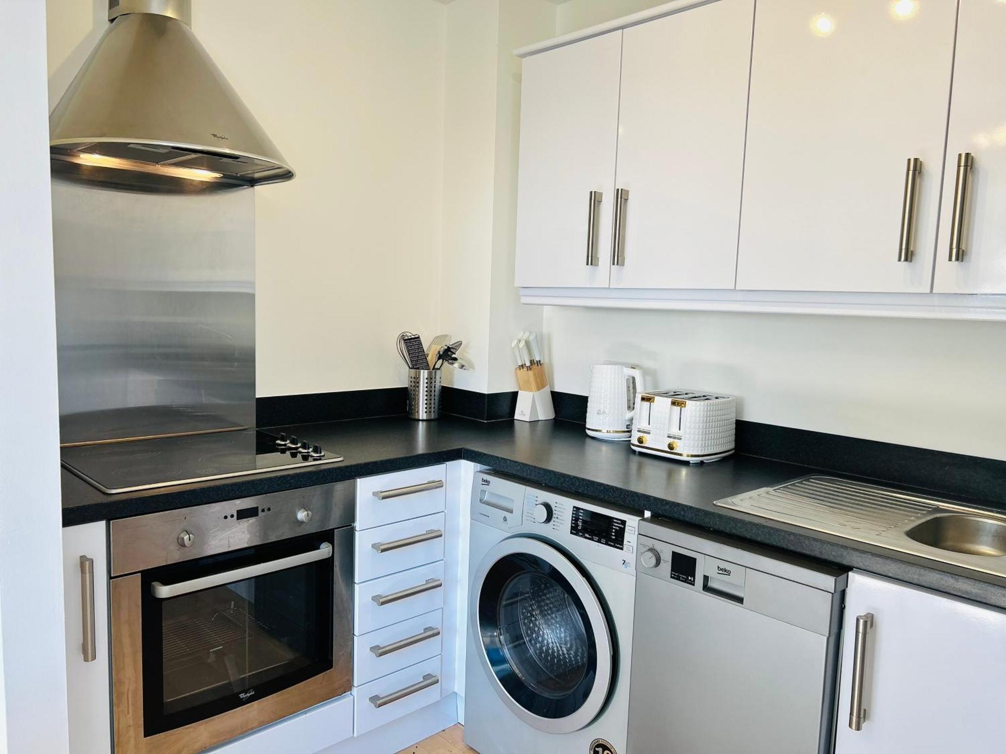 Modern Apartment Broad Gauge Way - Ideal For Work And Leisure Wolverhampton Exterior photo